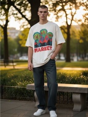 Chinatown Market Hot Air Balloons Streetwear T-Shirt XL
